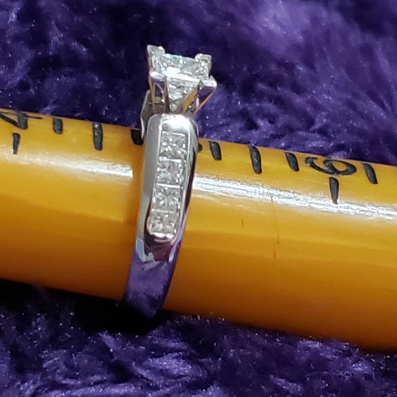 Helzberg Diamonds 14k White Gold Princess Diamond Engagement Ring 💞💎💍 - Picture 15 of 17